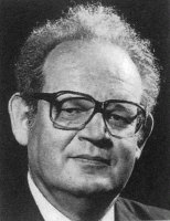 Benoit Mandelbrot